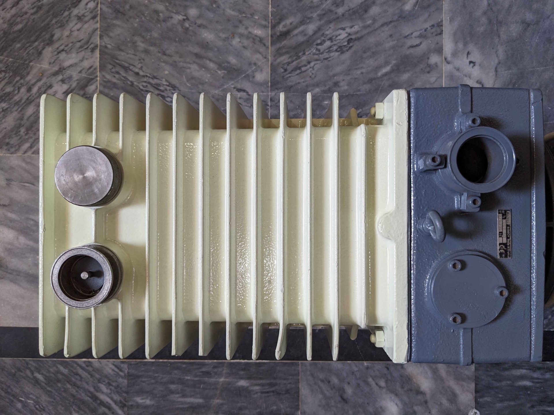 Alcatel 2063 France Made Vacuum Pump: Premium Quality for Diverse Industries!